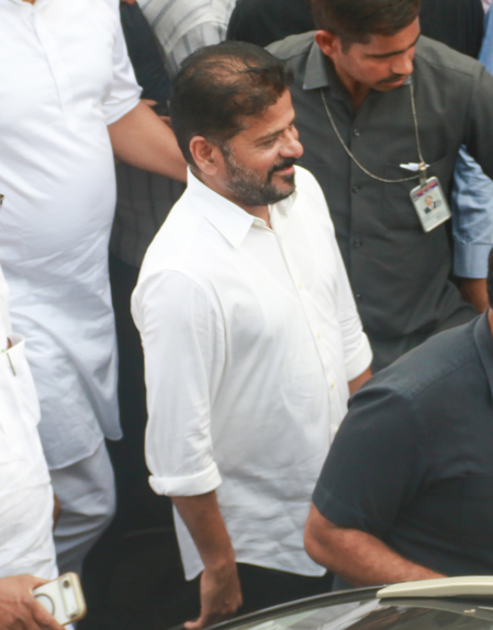 आगामी चुनाव देश के लिए अहम, राहुल गांधी के साथ खड़े हों: तेलंगाना सीएम रेवंत रेड्डी