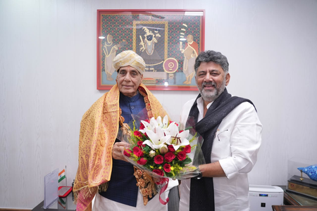 कर्नाटक: एयरपोर्ट क्षेत्र के विकास के लिए सीएम डीके शिवकुमार ने रक्षा मंत्रालय से मांगी मंजूरी