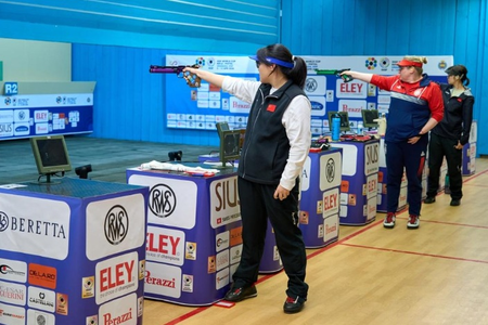 शूटिंग विश्व कप : चीनी टीम ने चैंपियनशिप में कई नए खिलाड़ियों को शामिल किया