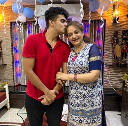 बेटे नानक के एक्टिंग करियर से उपासना सिंह बेहद खुश, बोलीं- 'बचपन से दिखे अभिनेता बनने के संकेत'