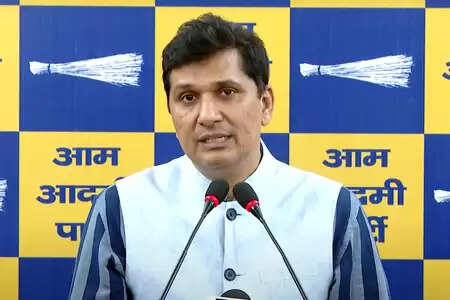 &nbsp;भाजपा ने सोची-समझी रणनीति के तहत दिल्ली में&nbsp;एलजी को दोबारा 'लॉन्च' किया : सौरभ भारद्वाज