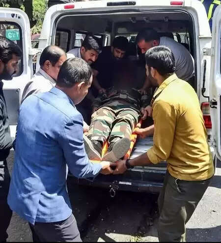 राष्ट्रपति-उपराष्ट्रपति ने जम्मू-कश्मीर के डोडा में हुए सड़क हादसे पर जताया दुख