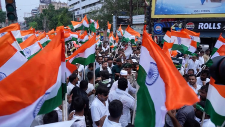 तेजस्वी यादव के लोक भवन मार्च के बाद राजद प्रतिनिधिमंडल ने राज्यपाल को सौंपा ज्ञापन, छात्रों और युवाओं के मुद्दे उठाए
