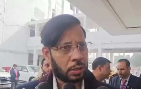 'वंदे मातरम' के विरोधी मां और मातृभूमि का अपमान कर रहे हैं : मनोज पांडे