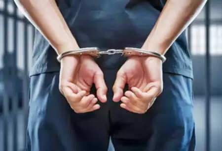 दिल्ली क्राइम ब्रांच ने मोबाइल फोन चोरी करने वाले रैकेट का पर्दाफाश किया, 9 हाई-एंड फोन बरामद