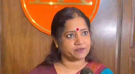 ज्योति वाघमारे का उद्धव ठाकरे पर निशाना, बोलीं-"बाला साहेब के सिद्धांत भूल गए, किसानों की मदद में जुटे एकनाथ शिंदे"
