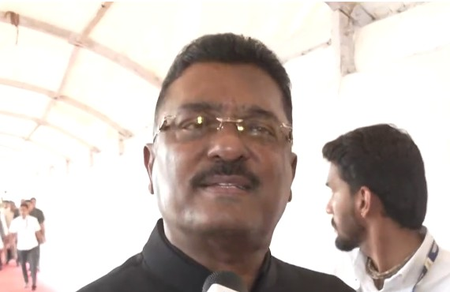 अगर एकनाथ शिंदे, उद्धव ठाकरे और संजय राउत साथ यात्रा करें तो इसमें कुछ गलत नहीं होगा: प्रताप सरनाईक