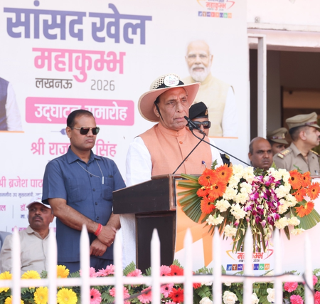 रक्षा मंत्री राजनाथ ने लखनऊ में ‘सांसद खेल महाकुंभ का किया आगाज़,बोले-खेल ही नए भारत की ताकत