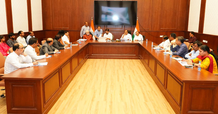 तेलंगाना के मुख्यमंत्री ने विधानसभा भवन का नवीनीकरण संसद की तर्ज पर कराने का निर्देश दिया