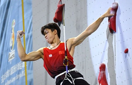 छठे एशियाई बीच खेल : चीनी पर्वतारोहण टीम का शानदार प्रदर्शन