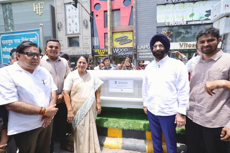 प्रदूषण पर ‘मेड इन इंडिया’ प्रहार, सीएम रेखा गुप्ता ने तीन ‘अल्ट्रा-मॉडर्न’ एयर प्यूरीफायर्स का किया ग्राउंड निरीक्षण