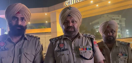 पंजाब: पटियाला की चिटकारा यूनिवर्सिटी में 'भूत' की अफवाह के बाद मचा हंगामा, पुलिस वाहन में भी तोड़फोड़