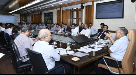 औद्योगिक भूखंडों पर उद्योग लगाने में देरी पर यूपी सरकार सख्त, मुख्य सचिव बोले-तय समय में शुरू हों इकाइयां