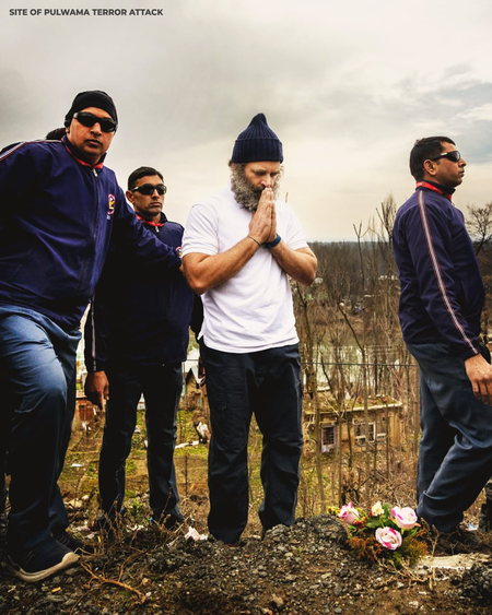 'बलिदान के लिए देश सदैव ऋणी रहेगा', राहुल गांधी समेत कई विपक्षी नेताओं ने पुलवामा हमले के शहीदों को याद किया