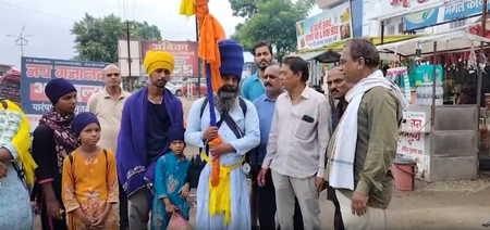 युवाओं को नशे से बचाने का अनोखा संकल्प, पंजाब का परिवार कर रहा 2,500 किमी की पदयात्रा