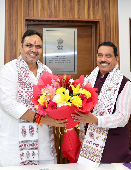 राजस्थान के सीएम भजनलाल शर्मा ने केंद्रीय मंत्री प्रह्लाद जोशी से की मुलाकात, ऊर्जा और शिक्षा पर हुई चर्चा