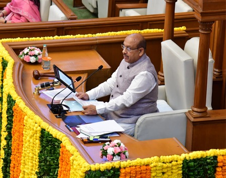 दिल्ली विधानसभा अध्यक्ष ने कचरा और आवारा पशुओं से जुड़े मुद्दों को एमसीडी की विशेष समिति को भेजा