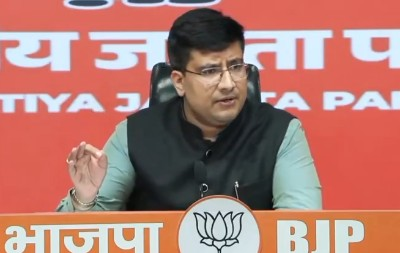 भाजपा ने राहुल गांधी और कांग्रेस पर साधा निशाना, कहा- दिल्ली में प्रदर्शन के नाम पर फैलाई जा रही अराजकता