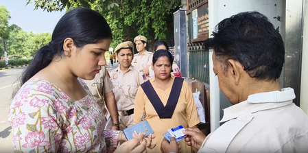 डीयूएसयू चुनाव के लिए मतदान जारी, एबीवीपी ने जीत का किया दावा