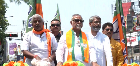 पश्चिम बंगाल चुनावः भाजपा उम्मीदवार तापस रॉय विशाल रैली के साथ नामांकन करने पहुंचे
