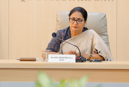 नई दिल्ली: भीषण गर्मी के बीच दिल्ली सीएम का सख्त निर्देश, स्कूलों के लिए जारी की गाइडलाइन