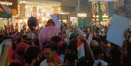 रांचीः आंदोलन पर विराम के बाद हजारों छात्रों ने निकाली आभार यात्रा, अल्बर्ट एक्का चौक पर जश्न