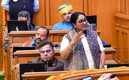 दिल्ली विधानसभा में आप विधायकों पर सिख गुरुओं के अपमान का आरोप, भाजपा के किया विरोध