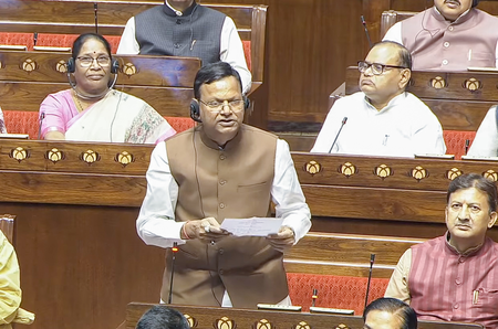 सेबी ने रिटेल निवेशकों का एफएंडओ में नुकसान कम करने के लिए उठाए कदम, वित्त वर्ष 26 में 18 प्रतिशत की आई कमी : केंद्र