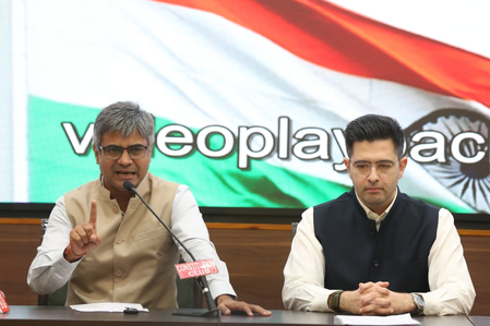 'आप' को 'जोर का झटका', इन सांसदों ने किया पार्टी छोड़ने का ऐलान, राघव चड्ढा ने गिनाए नाम