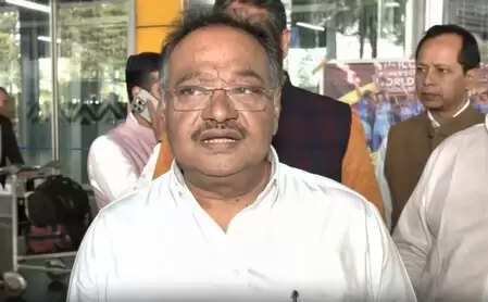 वोटर लिस्ट में गड़बड़ी में लेफ्ट था ग्रेजुएट तो टीएमसी पोस्ट ग्रेजुएट: समिक भट्टाचार्य