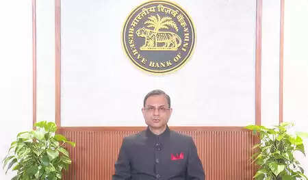 आरबीआई के ब्याज दरों में कटौती से उपभोग को मिलेगा बढ़ावा, उधार लेने की लागत होगी कम : इंडस्ट्री लीडर्स