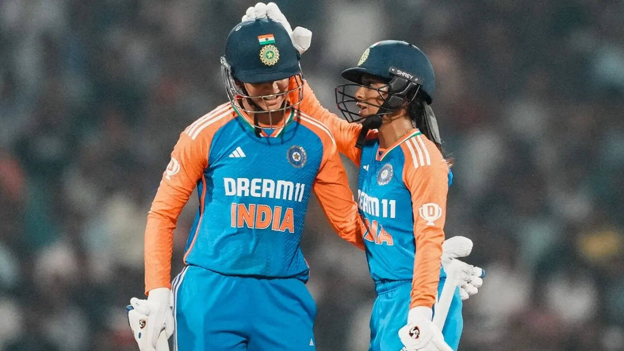 'क्वीन ऑफ क्रिकेट' स्मृति मंधाना का वनडे में धमाका, ऐसा महारिकॉर्ड बनाकर रचा इतिहास, विश्व क्रिकेट चौंका