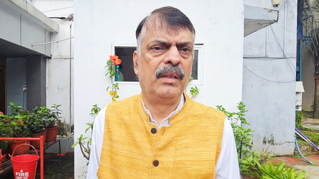 राम मंदिर सीईओ नियुक्ति पर कांग्रेस ने पूछे सवाल, वीएचपी और किरण बेदी ने किया स्वागत
