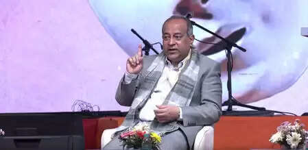 दिल्ली शब्दोत्सव 2026: पर्यावरण संतुलन को बनाए रखने के लिए देसी गायों का संरक्षण बेहद जरूरी: डीके हरि