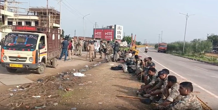 मध्य प्रदेश: दतिया में 12 घंटे के बाद चक्काजाम को समाप्त किया गया, एएसपी समेत कई अधिकारी चोटिल