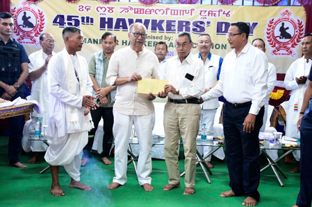 मणिपुर: अंतर-राज्यीय बसों की सुचारू आवाजाही जारी, सीएम खेमचंद ने नागा और कुकी समुदायों का दिया धन्यवाद