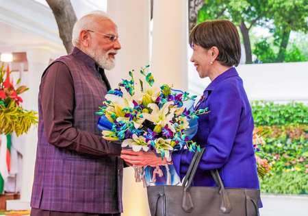 प्रधानमंत्री मोदी के 25 साल का राजनीतिक नेतृत्व शानदार: जापानी पीएम ताकाइची