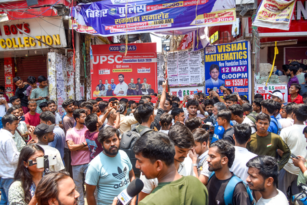 पटना के खान ग्लोबल स्टडीज सेंटर की फायर सेफ्टी की जांच, कई कमियां पाई गईं