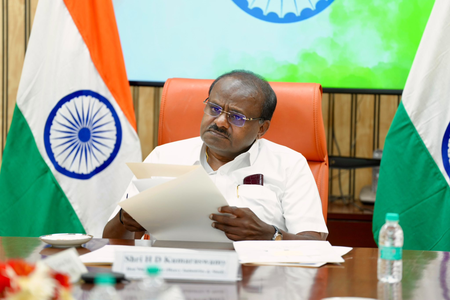 प्रधानमंत्री के पिता पर टिप्पणी स्वीकार्य नहीं, माफी मांगे खड़गे : एचडी कुमारस्वामी