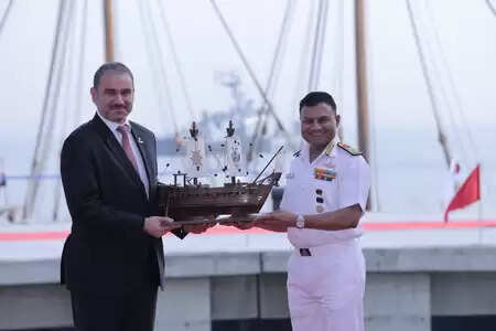 भारत–ओमान समुद्री विरासत को पुनर्जीवित करने वाली ऐतिहासिक यात्रा पर निकला ‘कौंडिन्य’