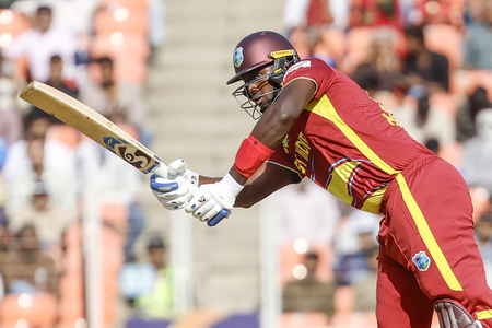 टी20 वर्ल्ड कप: शेफर्ड-होल्डर की दमदार पारियां, वेस्टइंडीज ने 8 विकेट खोकर बनाए 176 रन