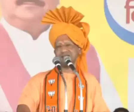 सिंहावलोकन 2025: योगी सरकार में श्रम सुधारों ने पकड़ी रफ्तार, श्रमिकों को सामाजिक सुरक्षा का मिला मजबूत कवच