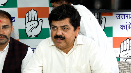 बदरीनाथ चढ़ावा चोरी मामले में गरमाई सियासत, गणेश गोदियाल ने सीएम धामी से मांगा जवाब
