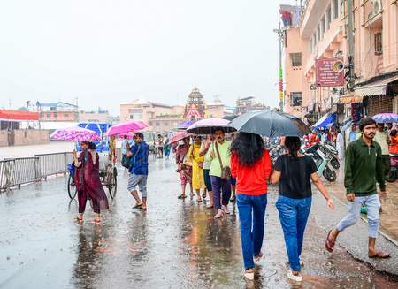 ओडिशा में भारी बारिश, आईएमडी ने जारी किया रेड अलर्ट