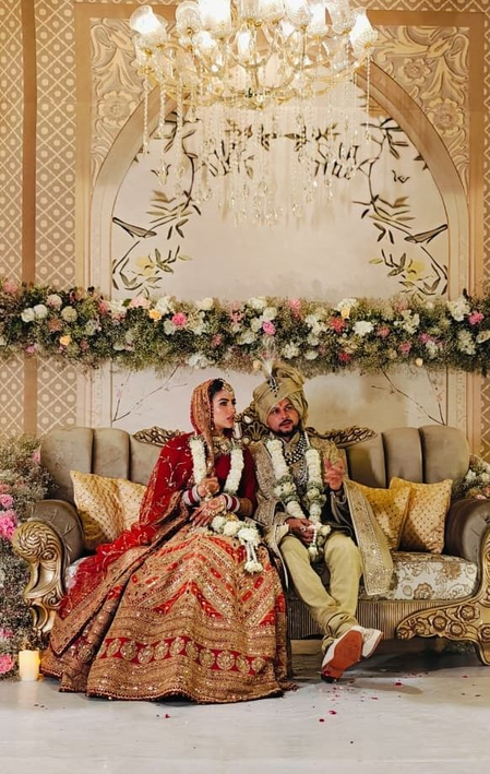 वंशिका चड्ढा के साथ शादी के बंधन में बंधे कुलदीप यादव, मसूरी में लिए सात फेरे