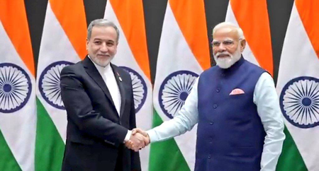 ब्रिक्स सम्मेलन में ईरान के विदेश मंत्री अराघची की पीएम मोदी से मुलाकात, द्विपक्षीय और वैश्विक मुद्दों पर चर्चा