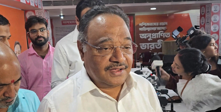 'सबको प्रदर्शन का हक है, चुनाव में मिलेगा जवाब', इंडिया ब्लॉक के प्रदर्शन पर समिक भट्टाचार्य