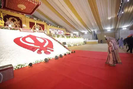 नई दिल्ली : सीएम रेखा गुप्ता कैबिनेट संग 8 दिसंबर को श्री हरमंदिर साहिब में टेकेंगी मत्था