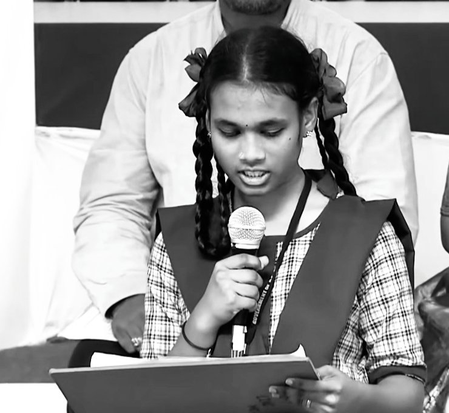 आंध्र प्रदेश के मुख्यमंत्री के साथ मंच साझा करने वाली 10वीं की छात्रा ने आत्महत्या की