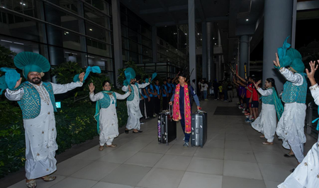 जापान पुरुष हॉकी टीम एशियन चैंपियंस ट्रॉफी के लिए मोहाली पहुंची, एयरपोर्ट पर शानदार स्वागत
